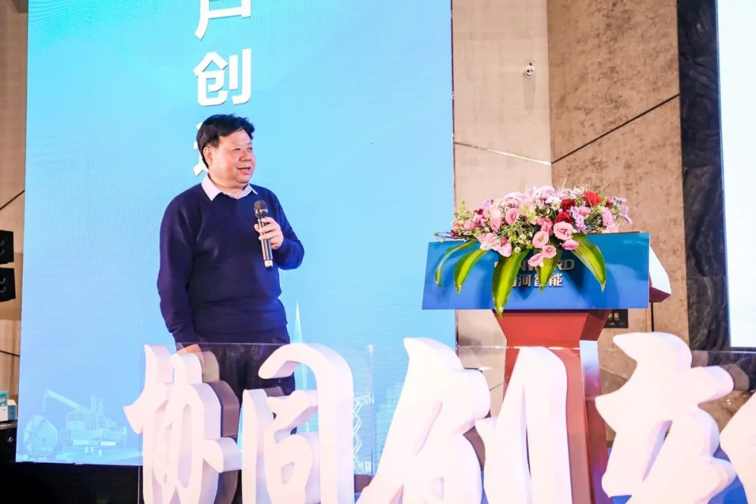 饕餮盛宴！米兰平台app体育-官方版-米兰电竞直播
智能•建华建材预制桩施工装备与技术交流会隆重召开