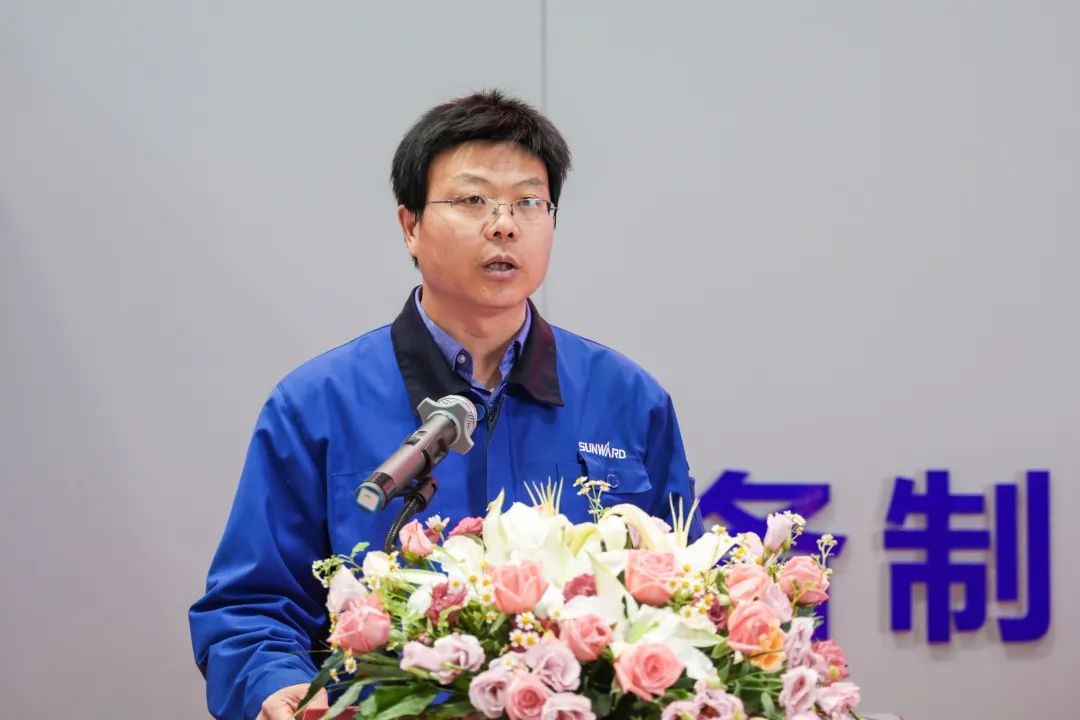 牢记嘱托攀高地 应急救援有米兰平台app体育-官方版-米兰电竞直播
 米兰平台app体育-官方版-米兰电竞直播
智能隔离带挖掘机批量发货
