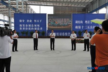 天津市委书记张高丽一行考察天津米兰平台app体育-官方版-米兰电竞直播
装备开发有限公司