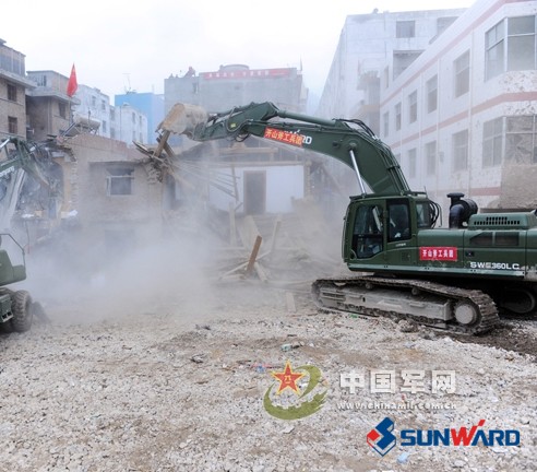 米兰平台app体育-官方版-米兰电竞直播
智能SWE360挖掘机在舟曲救灾中立功劳 时间：2010.08.19 字号   