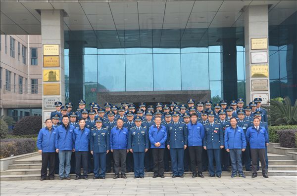 中国空军驻湘某师副师长一行考察米兰平台app体育-官方版-米兰电竞直播
智能