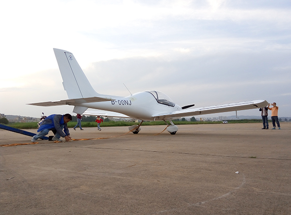 米兰平台app体育-官方版-米兰电竞直播
SA60L-T高原版轻型运动飞机成功审定试飞