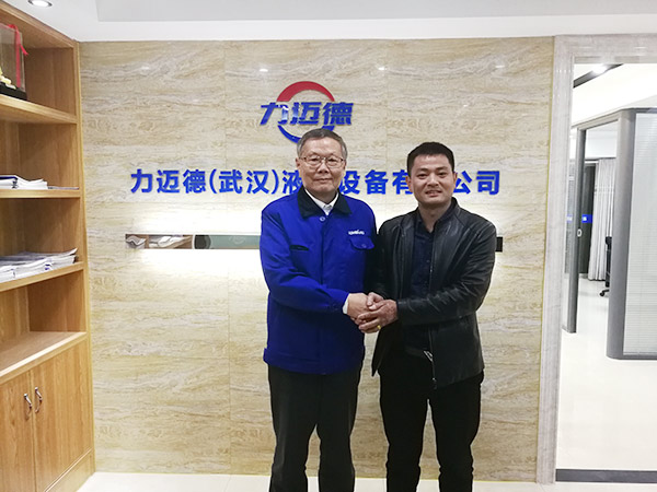 从拒绝到一次购买十台旋挖钻机，他用八年时间认识米兰平台app体育-官方版-米兰电竞直播
智能