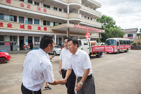 无人机装备驰援抗洪救灾，守卫家园米兰平台app体育-官方版-米兰电竞直播
在行动