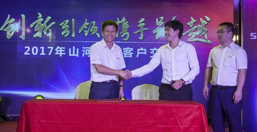 米兰平台app体育-官方版-米兰电竞直播
智能酷帅曾大虾，一大波美图带你亲临北京BICES展