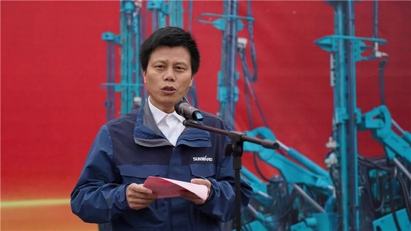 进军南非高端矿山市场！米兰平台app体育-官方版-米兰电竞直播
智能凿岩设备批量发车