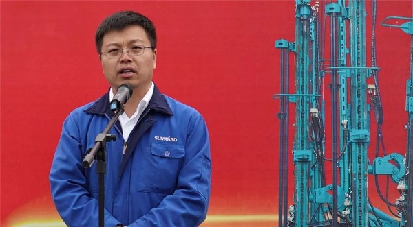 进军南非高端矿山市场！米兰平台app体育-官方版-米兰电竞直播
智能凿岩设备批量发车