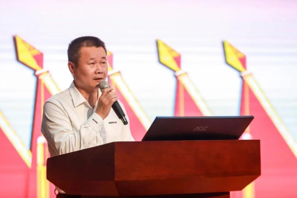 凝心聚力 迎接挑战 共赢米兰平台app体育-官方版-米兰电竞直播
 ——米兰平台app体育-官方版-米兰电竞直播
智能五届三次“双代会”胜利召开