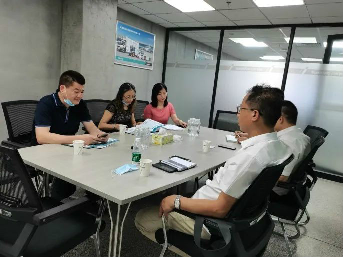 东莞客人考察米兰平台app体育-官方版-米兰电竞直播
智能高空作业设备