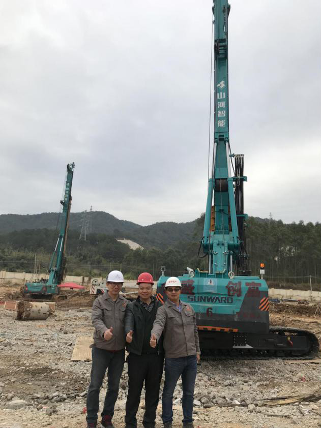 星级品质+星级售后，所以他选择了米兰平台app体育-官方版-米兰电竞直播
智能旋挖钻机