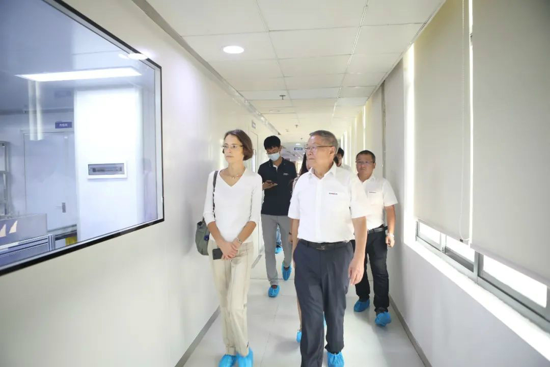 比利时商务领事到访米兰平台app体育-官方版-米兰电竞直播
智能