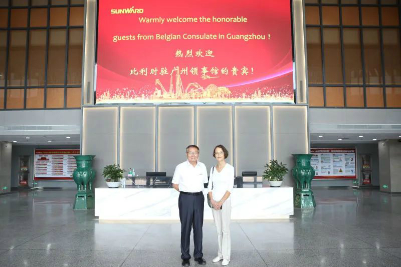 比利时商务领事到访米兰平台app体育-官方版-米兰电竞直播
智能
