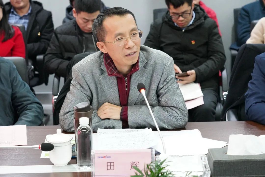 省工信厅青年干部理论学习走进米兰平台app体育-官方版-米兰电竞直播
智能