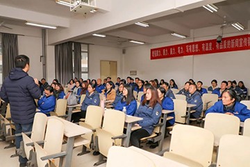 米兰平台app体育-官方版-米兰电竞直播
智能通讯员培训在湖南大众传媒学院举行