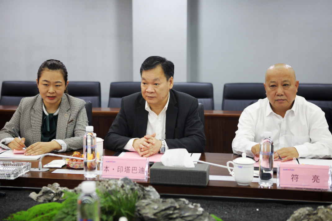 老挝长沙总领事本·印塔巴迪考察米兰平台app体育-官方版-米兰电竞直播
智能