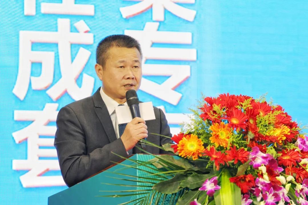 现场签约超5亿 米兰平台app体育-官方版-米兰电竞直播
智能2021全国客户交流会（杭州站）敲响行业首季强音