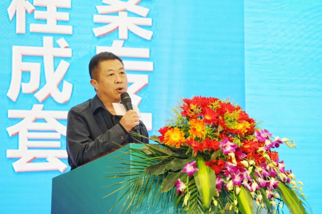 现场签约超5亿 米兰平台app体育-官方版-米兰电竞直播
智能2021全国客户交流会（杭州站）敲响行业首季强音