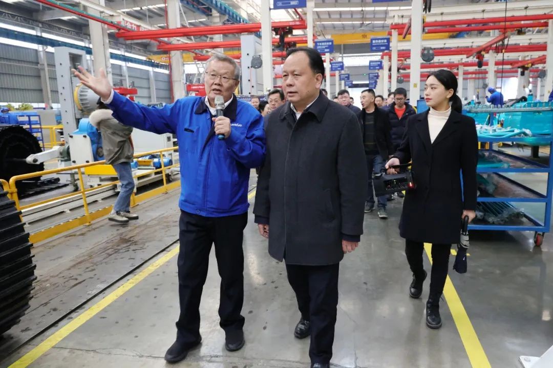 周农在米兰平台app体育-官方版-米兰电竞直播
智能调研时强调：企业工会要大力培养劳模和工匠