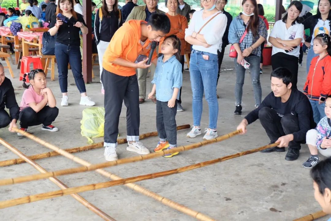 童年不同Young，稻花香里亲子欢——米兰平台app体育-官方版-米兰电竞直播
智能组织开展六一亲子活动