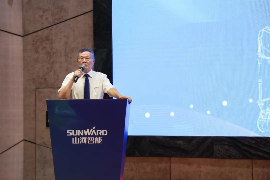 “同心同梦，协力拼搏” ——米兰平台app体育-官方版-米兰电竞直播
智能2021年挖掘机经销商半年度经营工作会议圆满召开