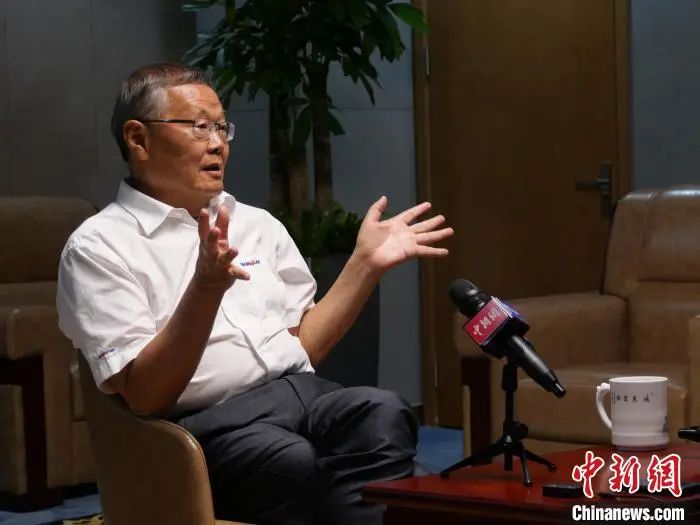 媒体聚焦 | 中新社专访——米兰平台app体育-官方版-米兰电竞直播
智能创始人何清华：向着太阳奔跑的筑梦人