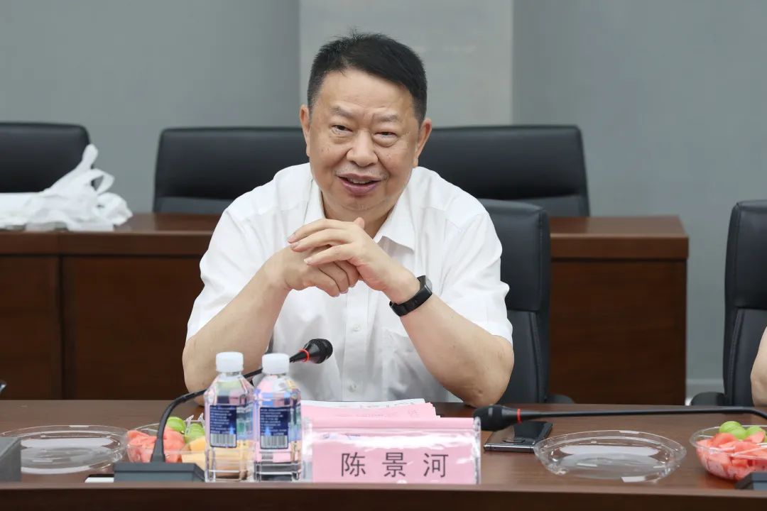 紫金矿业集团党委书记、董事长陈景河莅临米兰平台app体育-官方版-米兰电竞直播
智能考察交流