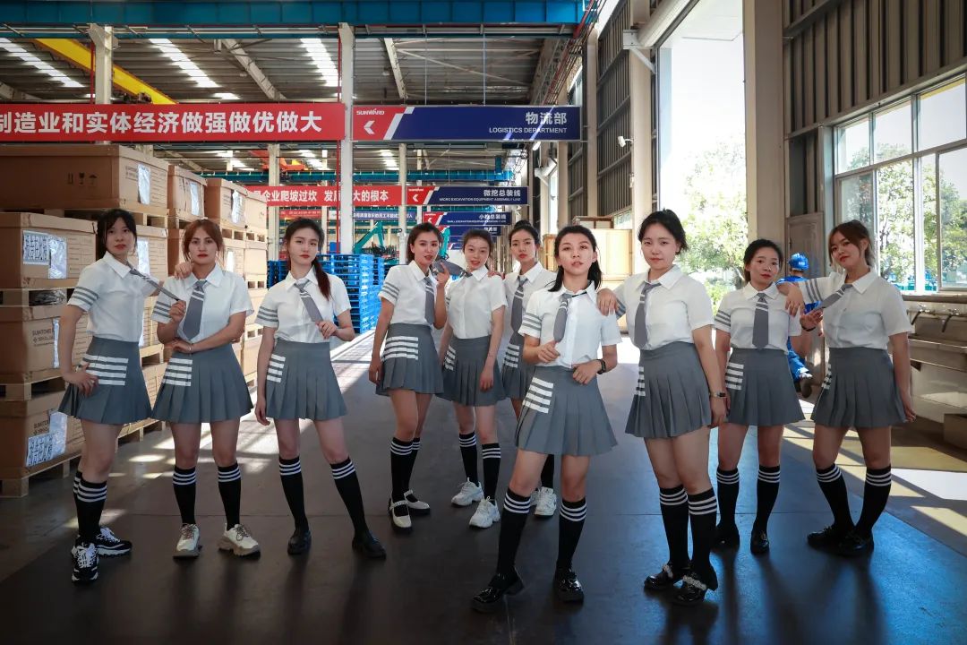 又酷又辣又炫！米兰平台app体育-官方版-米兰电竞直播
智能第二届挖机宝贝来了