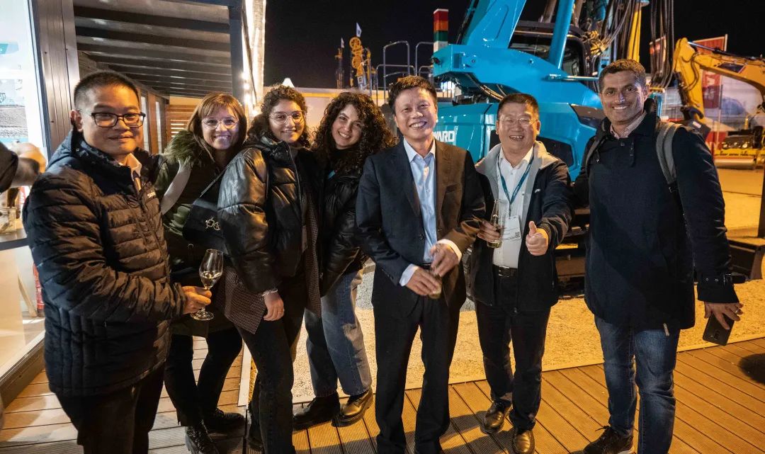 Bauma 2022 | 一组火热现场图带您重温米兰平台app体育-官方版-米兰电竞直播
智能德国宝马展之旅