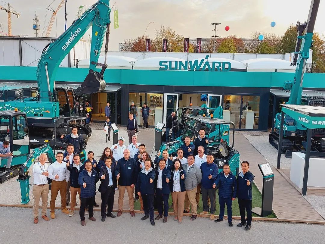 Bauma 2022 | 一组火热现场图带您重温米兰平台app体育-官方版-米兰电竞直播
智能德国宝马展之旅