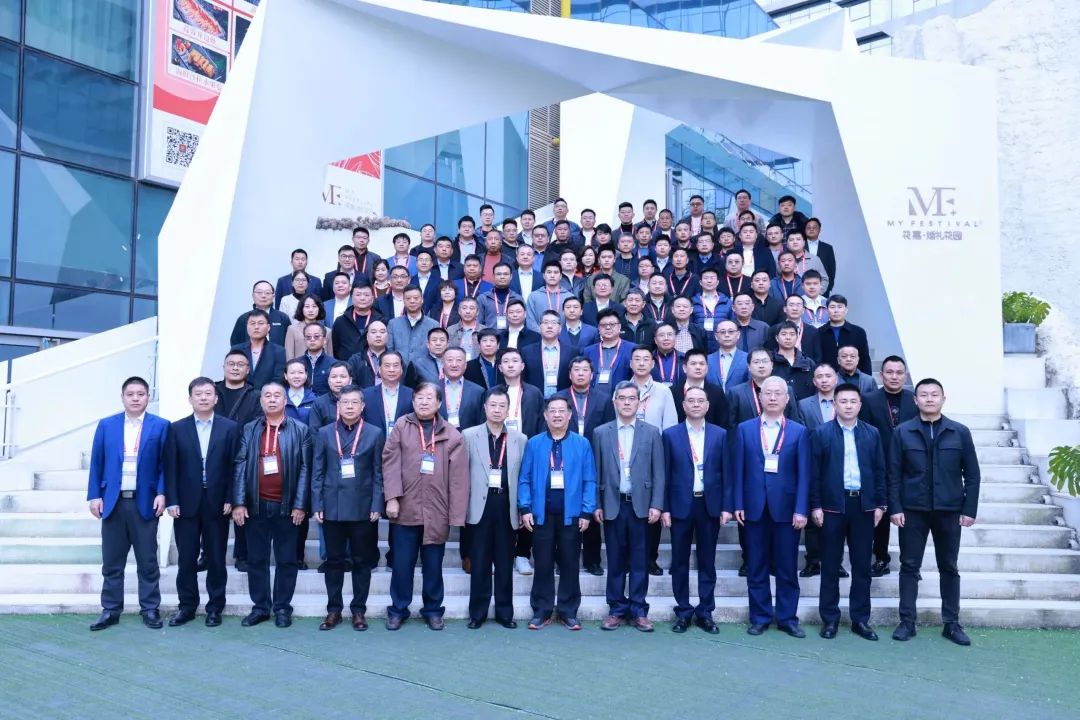 迈向高质量发展！米兰平台app体育-官方版-米兰电竞直播
智能出席2023全国桩工机械行业技术装备创新交流会