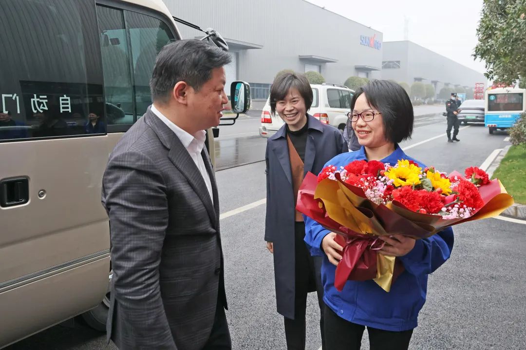付旭明慰问米兰平台app体育-官方版-米兰电竞直播
智能市三八红旗手并督导安全生产工作