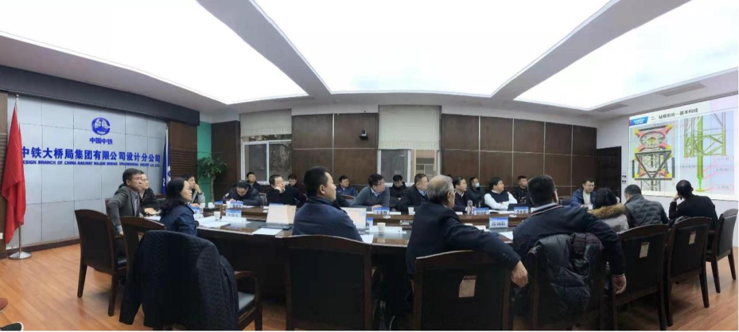 超级装备助建超级工程！米兰平台app体育-官方版-米兰电竞直播
智能超级旋挖钻机SWDM1280推介会成功举办