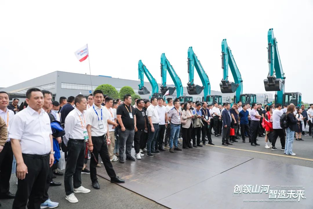 2023 CICEE | 全球工程机械盛会完美落幕！米兰平台app体育-官方版-米兰电竞直播
智能交出闪亮答卷