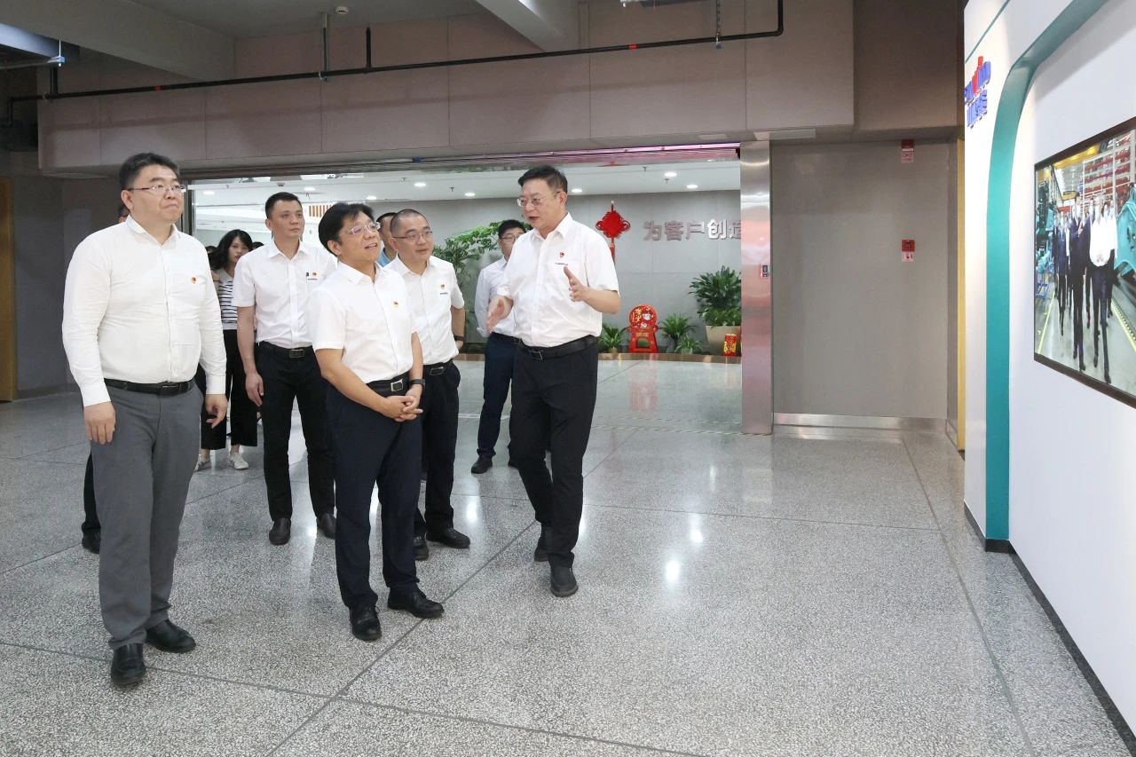 中国进出口银行总行党委委员、副行长李钧一行调研米兰平台app体育-官方版-米兰电竞直播
智能