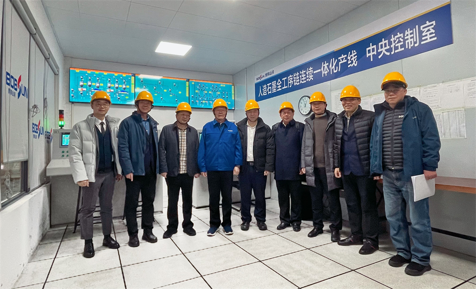 清华大学&米兰平台app体育-官方版-米兰电竞直播
智能联合博士后培养出成果！暨博邦米兰平台app体育-官方版-米兰电竞直播
人造石墨负极全工序链连续一体化产线长周期生产运行
