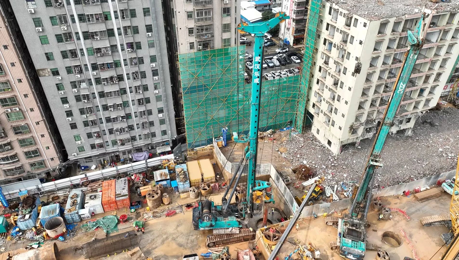 性能突出，超强助力！米兰平台app体育-官方版-米兰电竞直播
智能旋挖钻机助力深圳地铁五和站施工