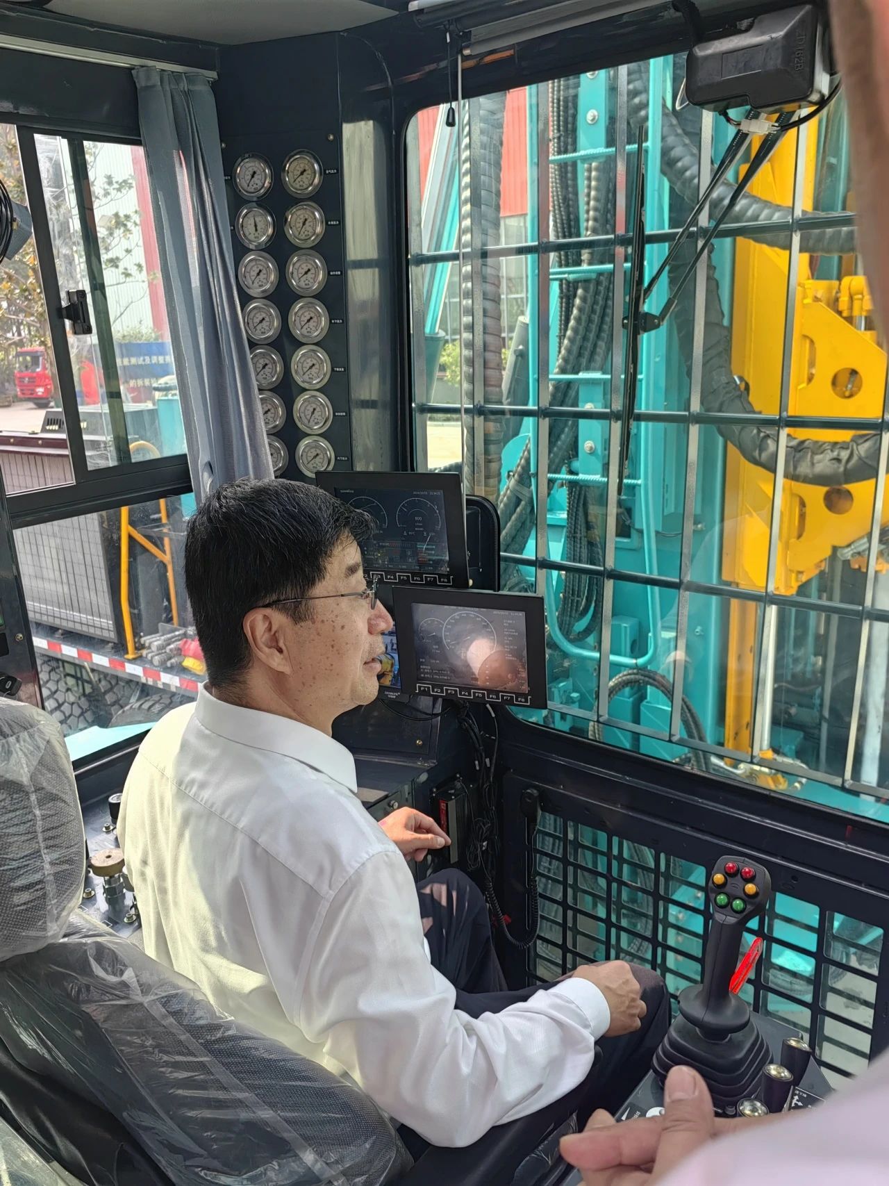 米兰平台app体育-官方版-米兰电竞直播
智能创新装备亮相全国矿山钻探（应急救援）技能竞赛