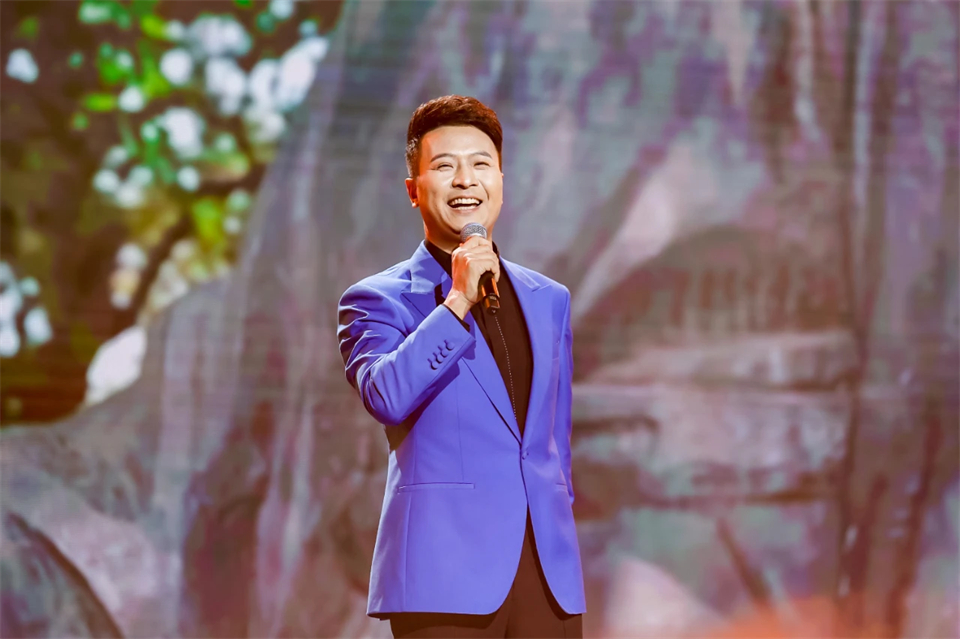创新引领价值 理想成就未来——庆祝米兰平台app体育-官方版-米兰电竞直播
智能成立25周年表彰大会暨文艺晚会隆重举行
