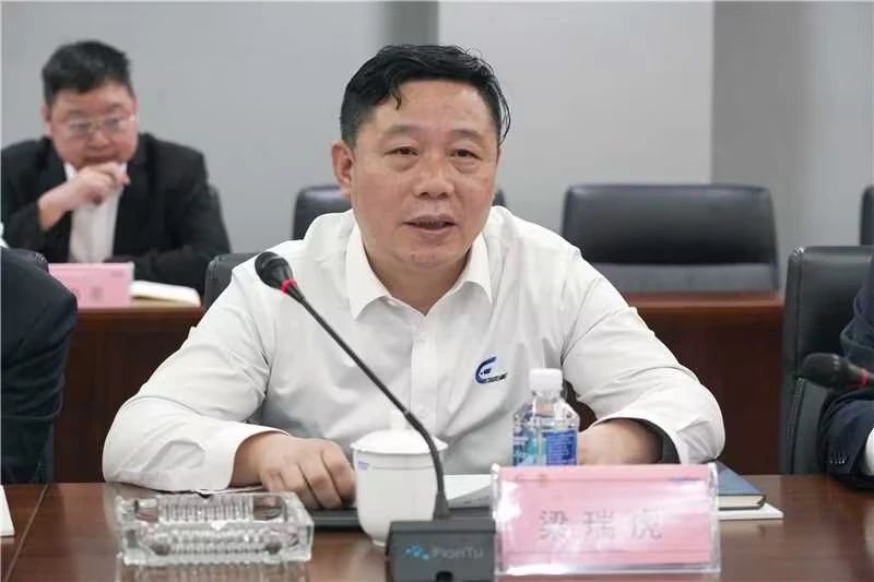 强强联手！米兰平台app体育-官方版-米兰电竞直播
智能与湖南楚湘建工集团达成共建矿山生产建设创新联合体共识