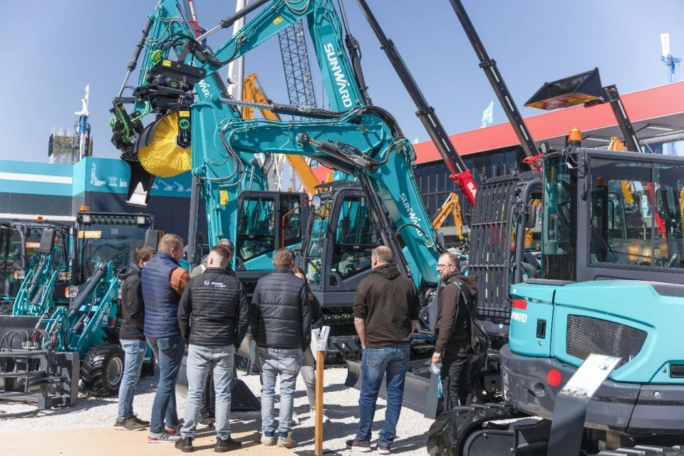 Bauma 2025 | 聚焦2025德国宝马展，探索米兰平台app体育-官方版-米兰电竞直播
智能的创新设备与可持续解决方案