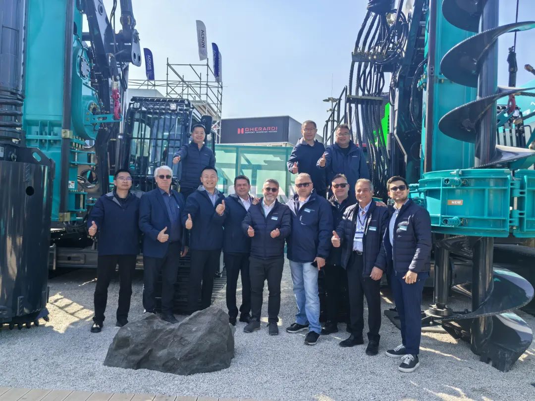 Bauma 2025 | 高端定制！米兰平台app体育-官方版-米兰电竞直播
智能Pro系列旋挖钻机燃爆全场