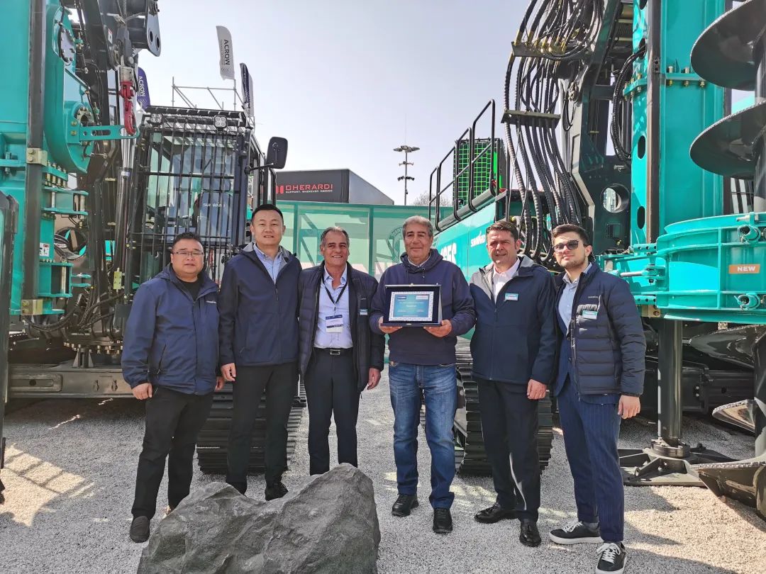 Bauma 2025 | 高端定制！米兰平台app体育-官方版-米兰电竞直播
智能Pro系列旋挖钻机燃爆全场