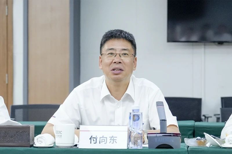 米兰平台app体育-官方版-米兰电竞直播
智能与易普力公司深化战略合作，共筑混装设备技术转化新标杆