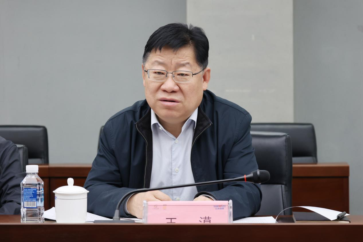 新矿投资集团党委书记、董事长王漠到访米兰平台app体育-官方版-米兰电竞直播
智能