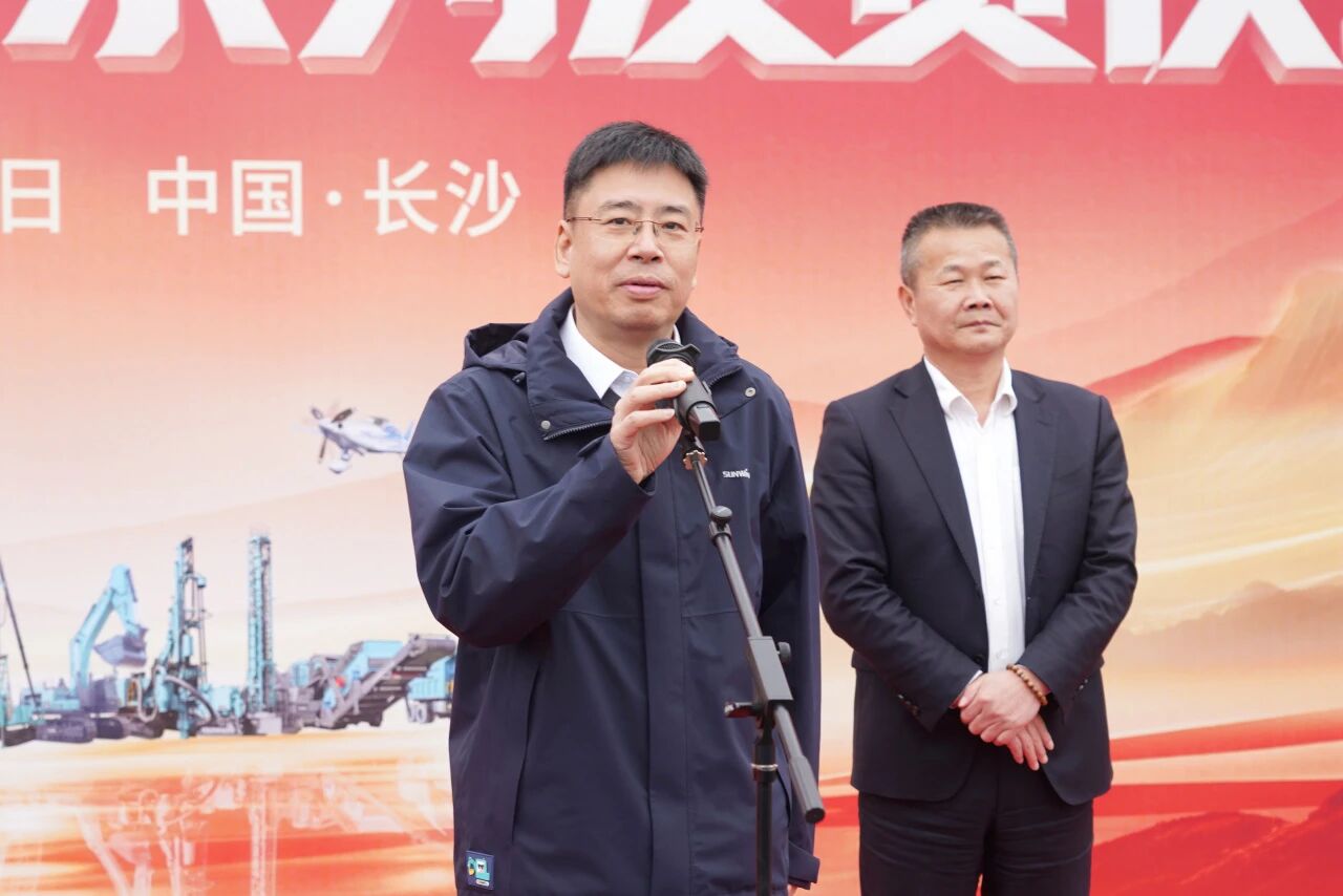 米兰平台app体育-官方版-米兰电竞直播
智能举行2026年正月系列发货仪式，过亿元设备奔赴全球